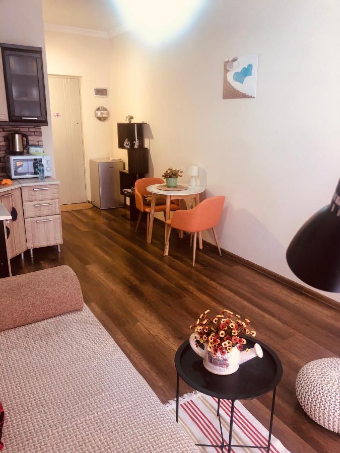Nako Home Батуми Екстериор снимка